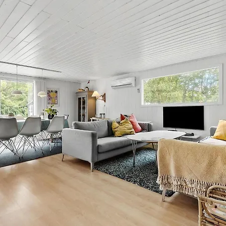 4 Bedroom In 펜션 *
