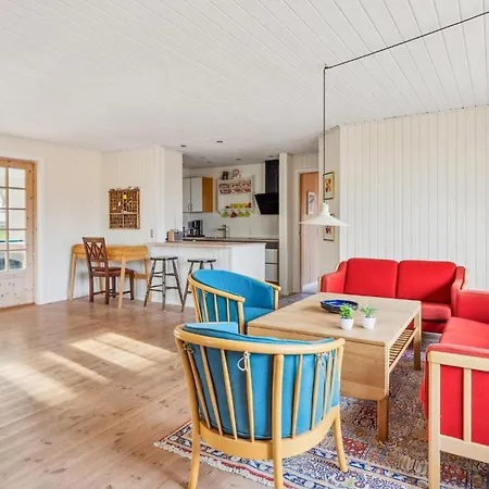 4 Bedroom In * Glesborg