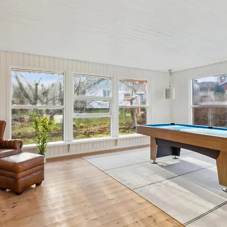 4 Bedroom In Glesborg