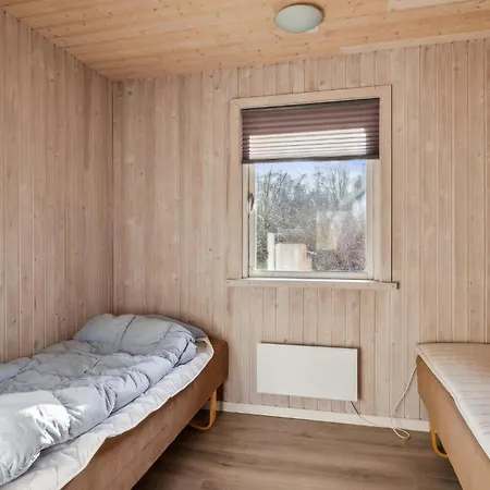 Semesterbostad 4 Bedroom In Glesborg