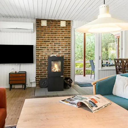4 Bedroom In Semesterbostad Glesborg
