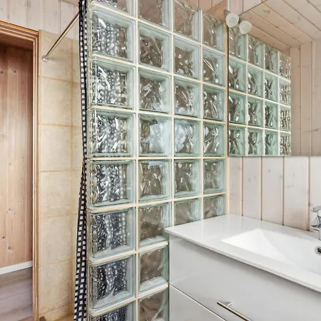 4 Bedroom In Glesborg