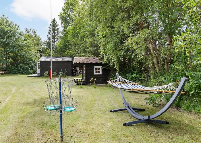 4 Bedroom In Glesborg