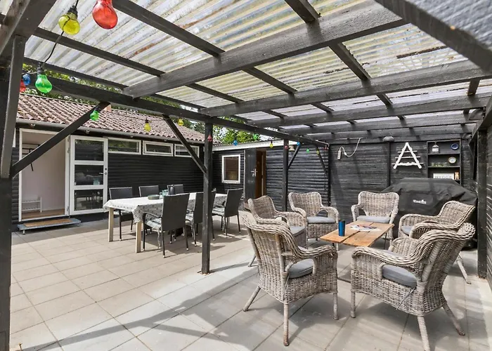 4 Bedroom In